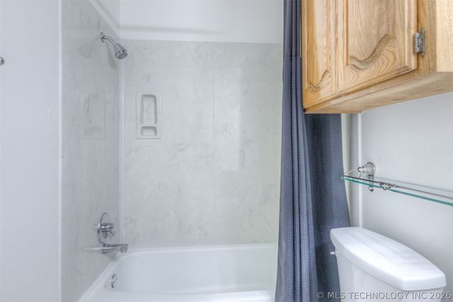 10906 S 84th East Avenue, Tulsa, OK 74133