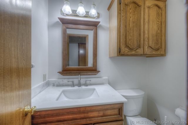 10906 S 84th East Avenue, Tulsa, OK 74133