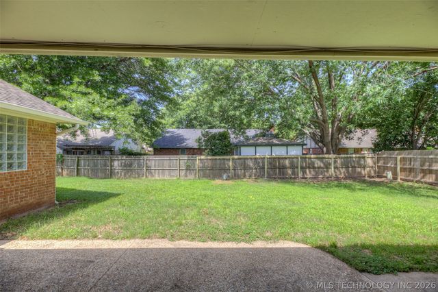 10906 S 84th East Avenue, Tulsa, OK 74133