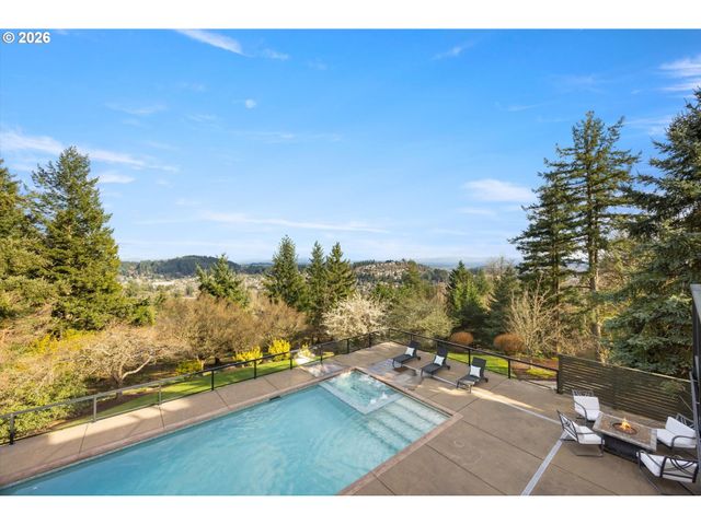 10300 Se SUN BURST Way, Happy Valley, OR 97086