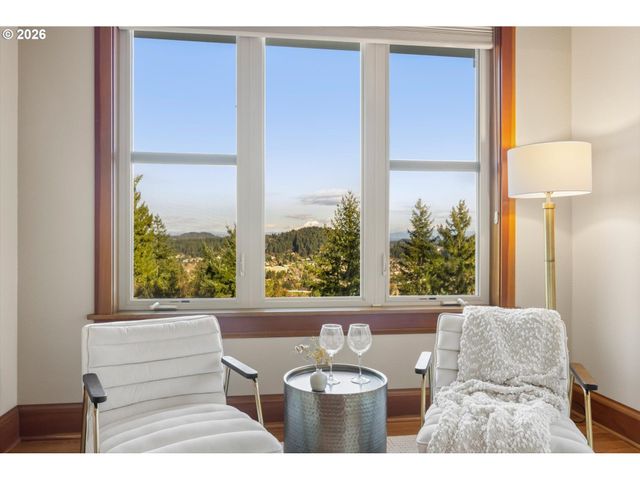 10300 Se SUN BURST Way, Happy Valley, OR 97086