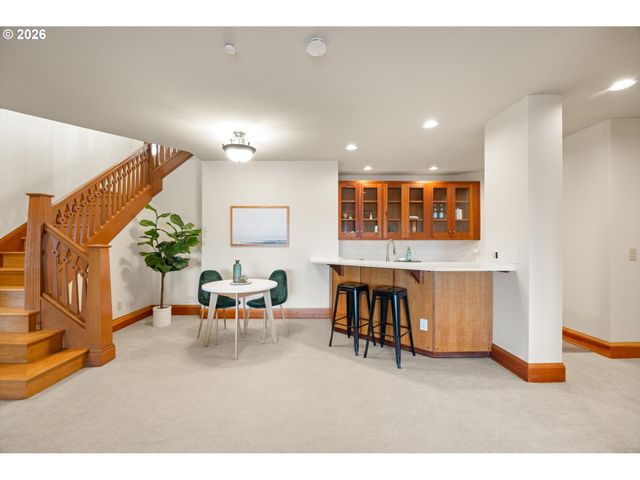 10300 Se SUN BURST Way, Happy Valley, OR 97086