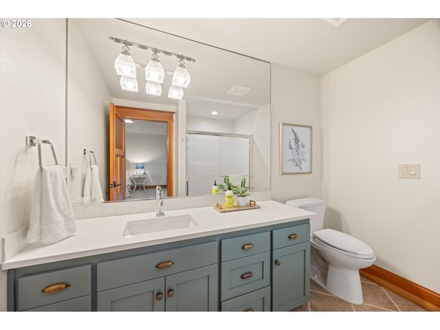 10300 Se SUN BURST Way, Happy Valley, OR 97086