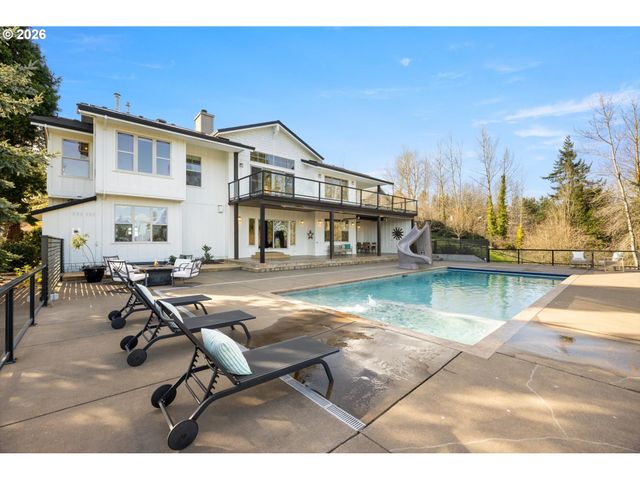 10300 Se SUN BURST Way, Happy Valley, OR 97086