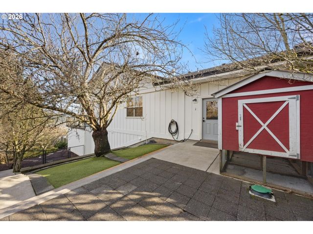 10300 Se SUN BURST Way, Happy Valley, OR 97086