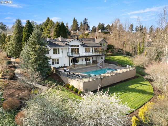 10300 Se SUN BURST Way, Happy Valley, OR 97086