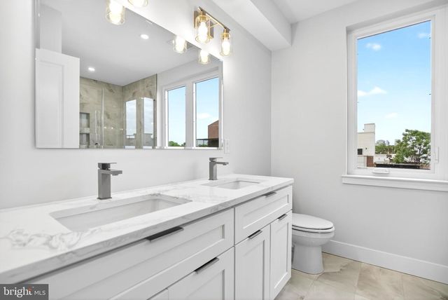 525 SIGEL ST, Philadelphia, PA 19148