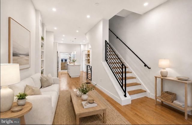 525 SIGEL ST, Philadelphia, PA 19148