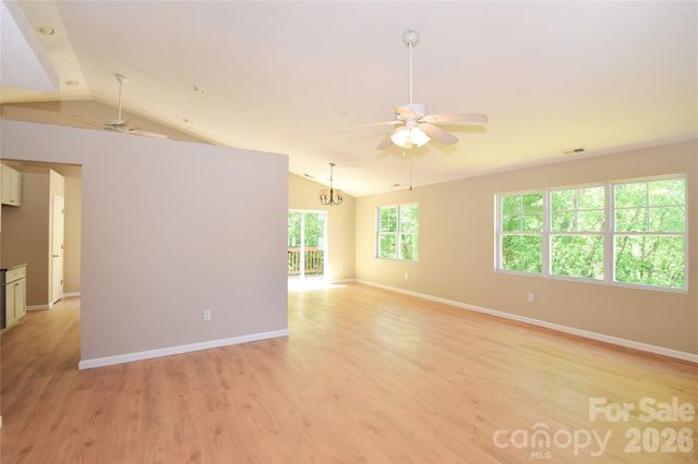 176 Clear Creekside Drive, Hendersonville, NC 28792