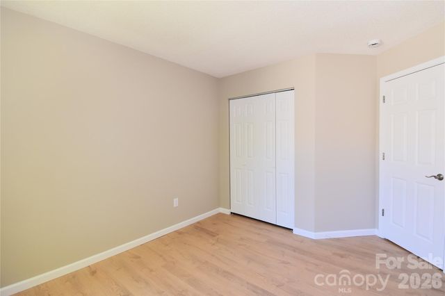 176 Clear Creekside Drive, Hendersonville, NC 28792