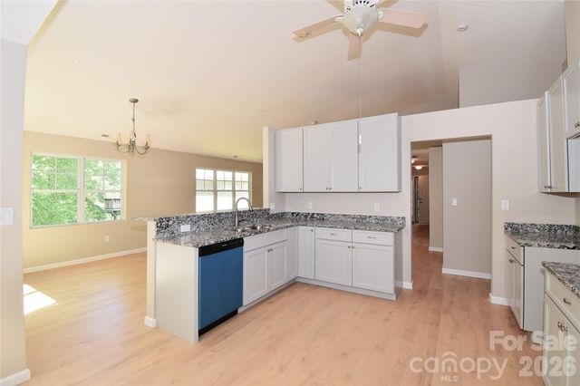176 Clear Creekside Drive, Hendersonville, NC 28792