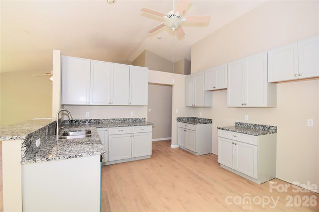 176 Clear Creekside Drive, Hendersonville, NC 28792