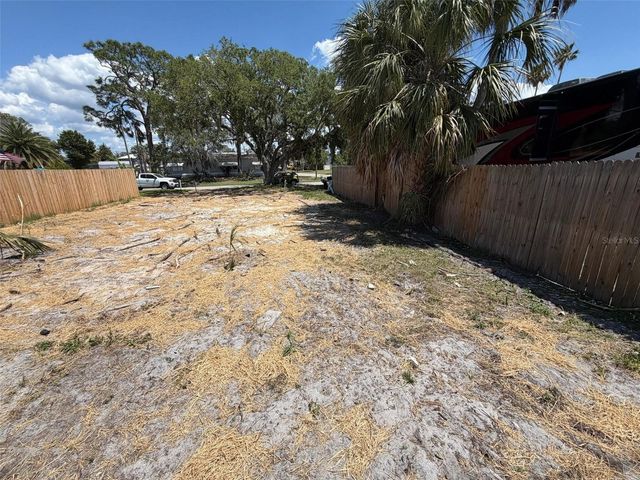6825 GARDEN DRIVE, New Port Richey, FL 34652