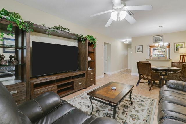 402 Fern Street, Jupiter, FL 33458