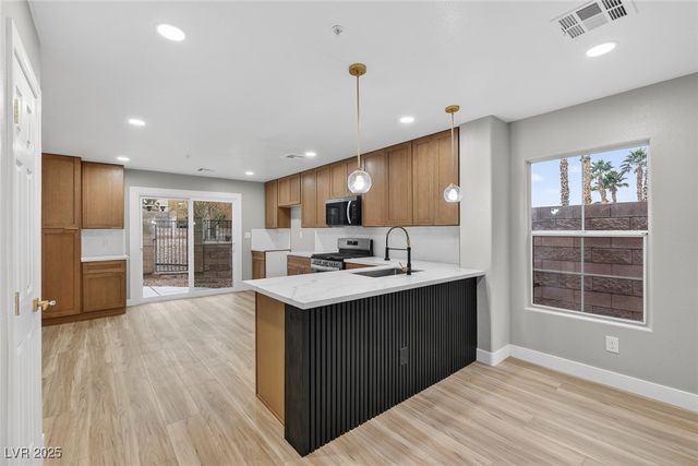 1079 Paradise Coach Drive, Henderson, NV 89002