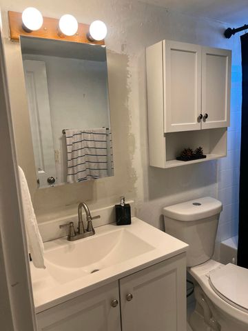 719 Lori Drive 203, Palm Springs, FL 33461