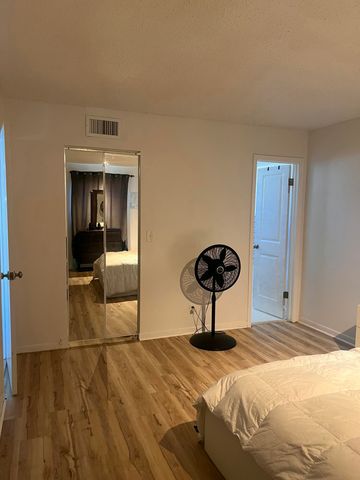 719 Lori Drive 203, Palm Springs, FL 33461