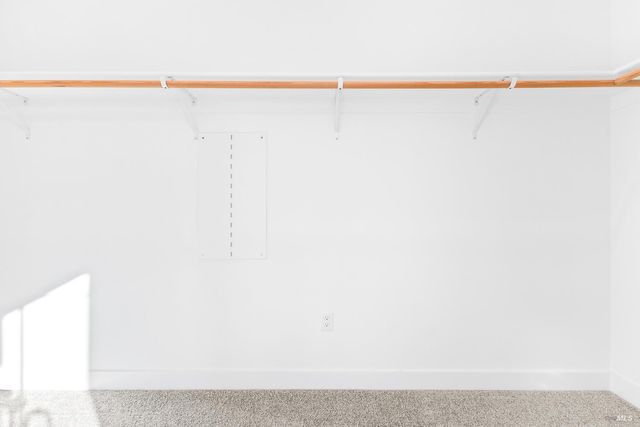 7325 Willowglen Dr, Rohnert Park, CA 94928