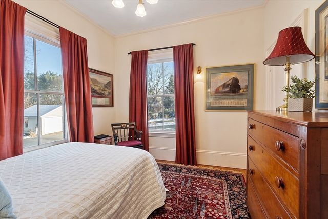 25 Fairhaven Rd, Concord, MA 01742