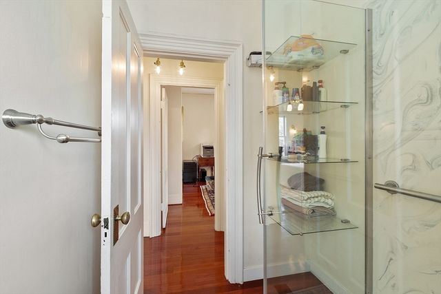 25 Fairhaven Rd, Concord, MA 01742