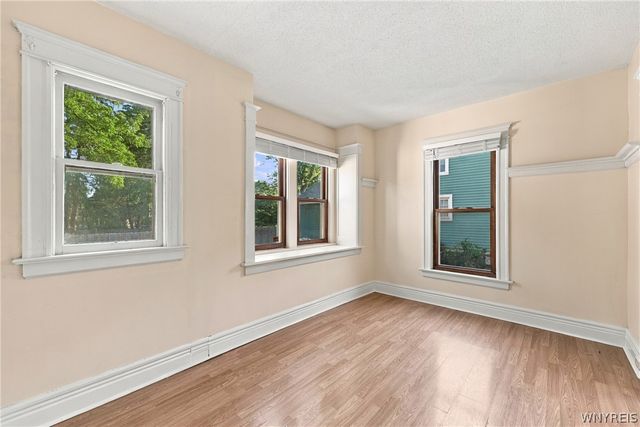 5482 Broadway Street, Lancaster, NY 14086