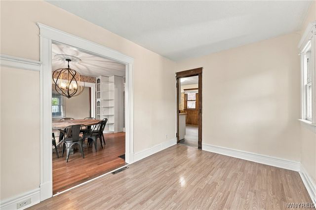 5482 Broadway Street, Lancaster, NY 14086