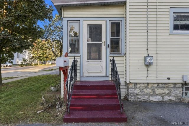 5482 Broadway Street, Lancaster, NY 14086