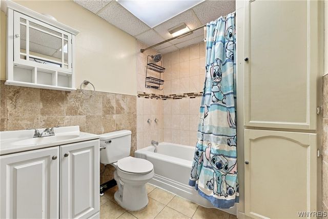5482 Broadway Street, Lancaster, NY 14086