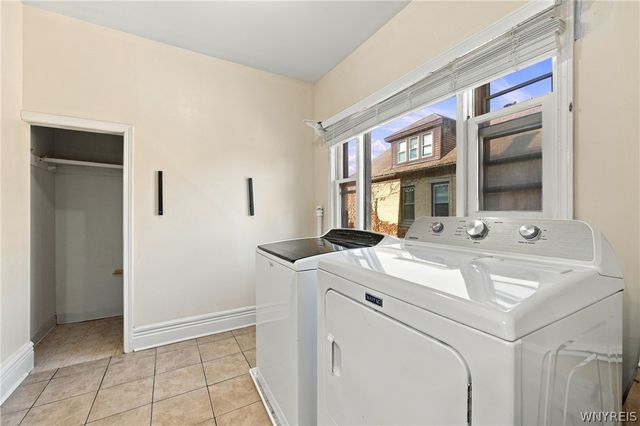 5482 Broadway Street, Lancaster, NY 14086
