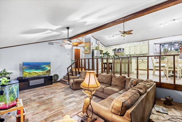 6523 Robar Tesora Street, Navarre, FL 32566