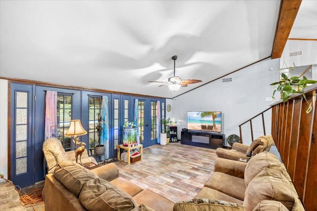 6523 Robar Tesora Street, Navarre, FL 32566