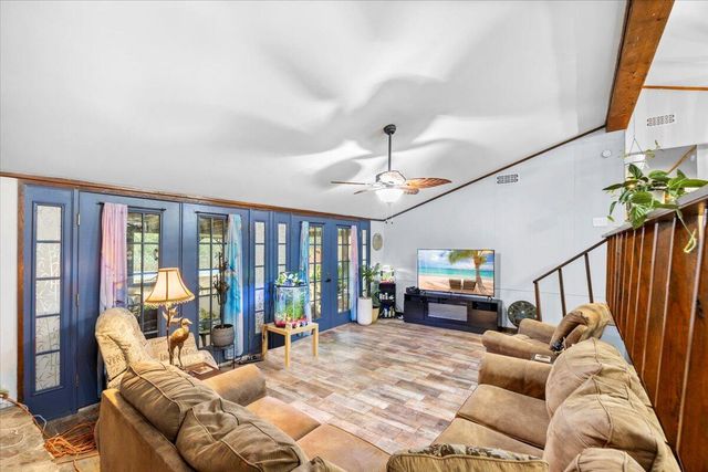 6523 Robar Tesora Street, Navarre, FL 32566