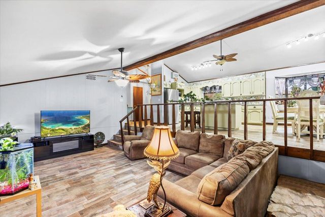 6523 Robar Tesora Street, Navarre, FL 32566