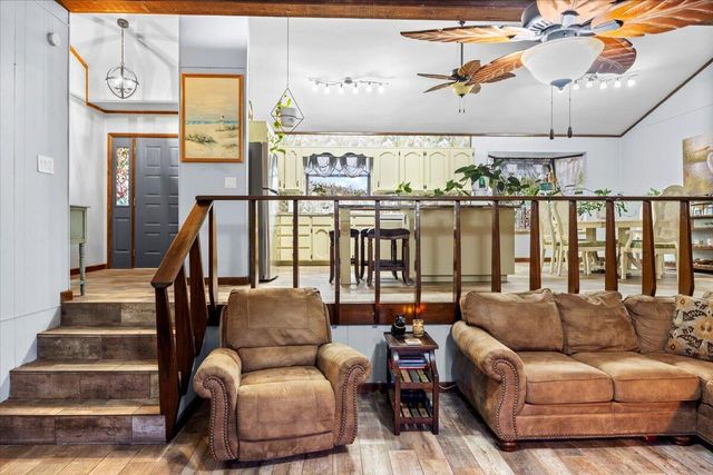 6523 Robar Tesora Street, Navarre, FL 32566