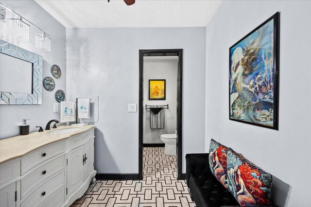 6523 Robar Tesora Street, Navarre, FL 32566