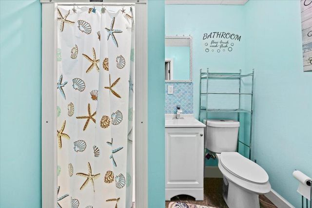 6523 Robar Tesora Street, Navarre, FL 32566