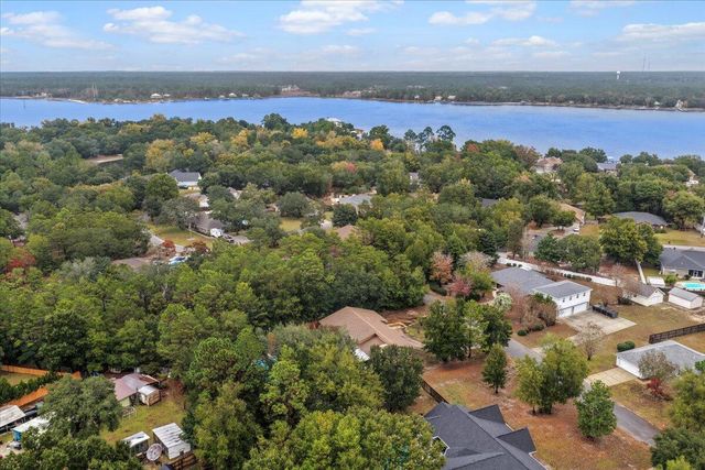 6523 Robar Tesora Street, Navarre, FL 32566