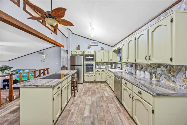 6523 Robar Tesora Street, Navarre, FL 32566