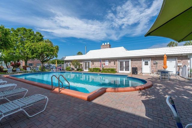 418 S Cypress Road 128, Pompano Beach, FL 33060
