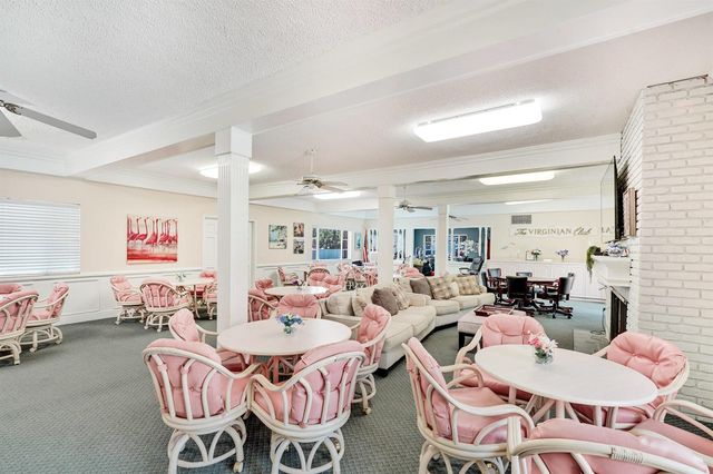 418 S Cypress Road 128, Pompano Beach, FL 33060