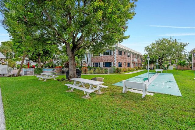 418 S Cypress Road 128, Pompano Beach, FL 33060