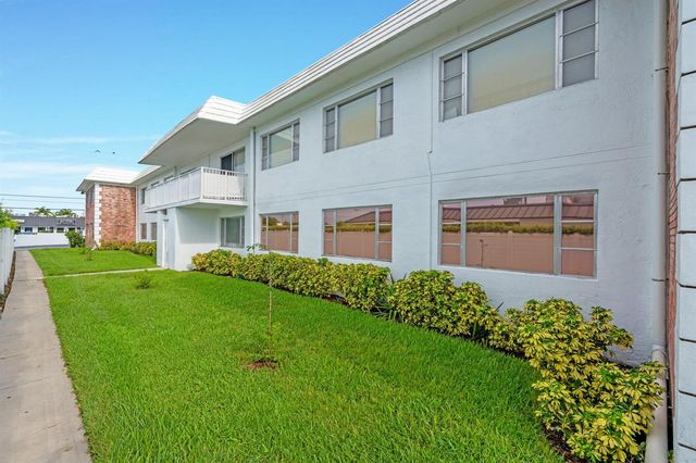 418 S Cypress Road 128, Pompano Beach, FL 33060