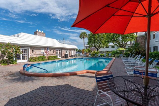 418 S Cypress Road 128, Pompano Beach, FL 33060