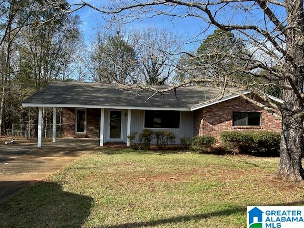425 MARION AVENUE, Sylacauga, AL 35151