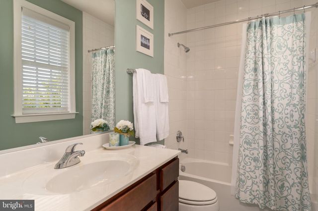 39803 CHARLES HENRY PL, Waterford, VA 20197