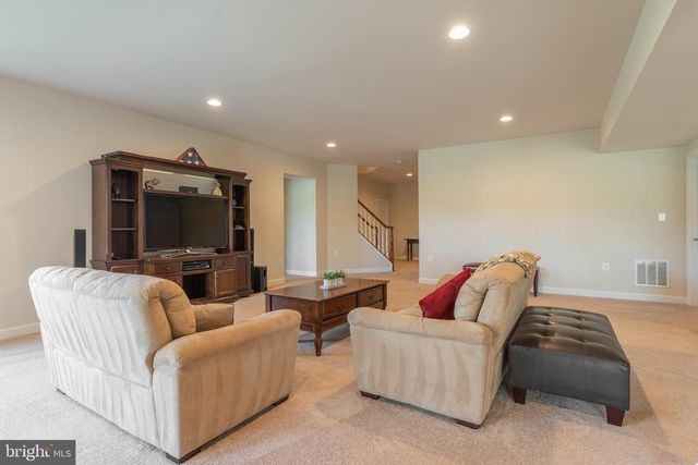 39803 CHARLES HENRY PL, Waterford, VA 20197