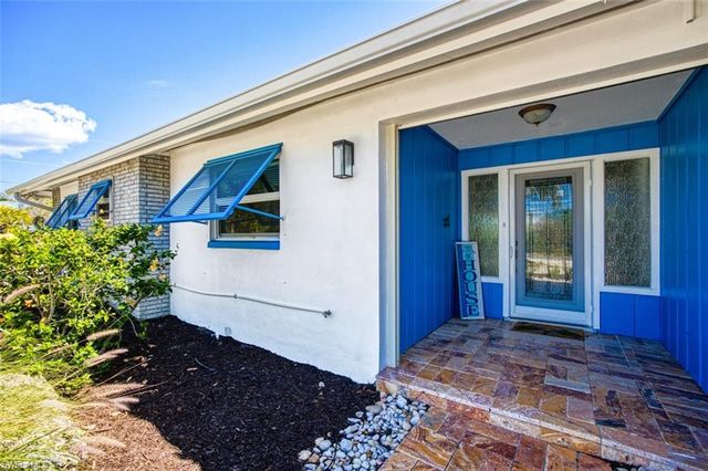 1006 Lindgren BLVD, Sanibel, FL 33957