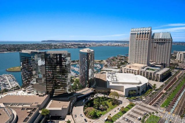 100 Harbor Drive 3504, San Diego, CA 92101