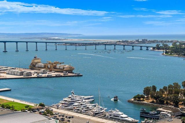 100 Harbor Drive 3504, San Diego, CA 92101