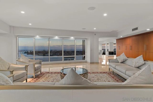 100 Harbor Drive 3504, San Diego, CA 92101